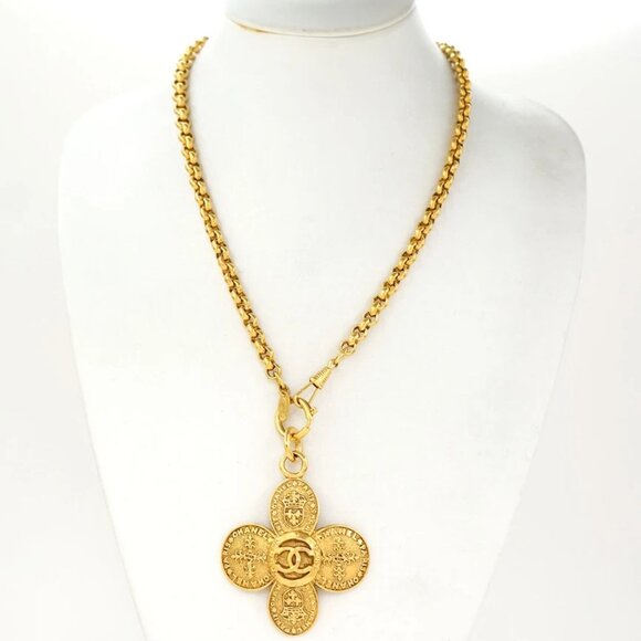 CHANEL CC Logo Cross Vintage Necklace 29" Gold Tone 28 Auth #24501 - Picture 2 of 9